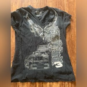 Woman’s nascar shirt size L